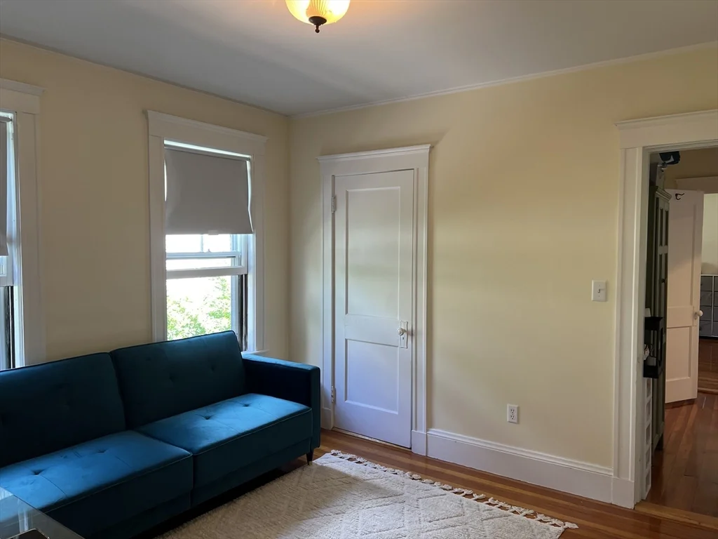 2 bed, 1 bath apartment for rent at 52 Mount Vernon St Unit 52, Arlington Heights — photo 10 of 18