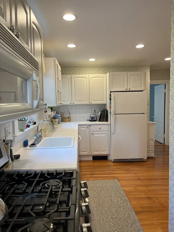 2 bed, 1 bath apartment for rent at 52 Mount Vernon St Unit 52, Arlington Heights — photo 13 of 18