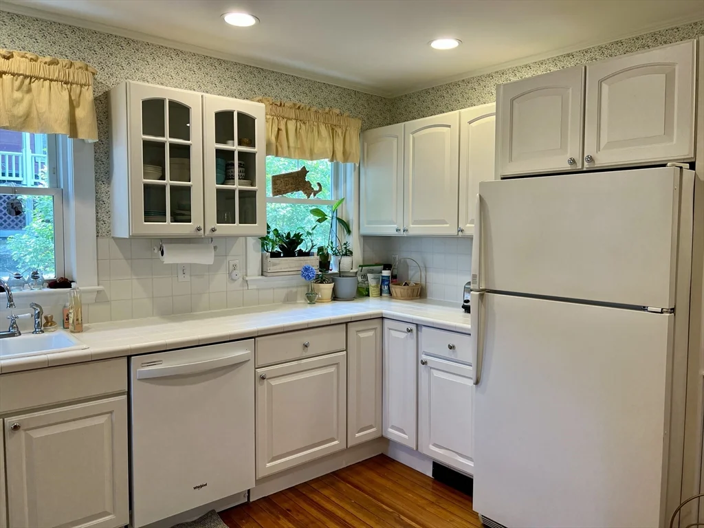 2 bed, 1 bath apartment for rent at 52 Mount Vernon St Unit 52, Arlington Heights — photo 11 of 18