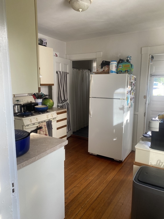 2 bed, 1 bath apartment for rent at 52 N Main Unit  2, Natick — photo 7 of 12