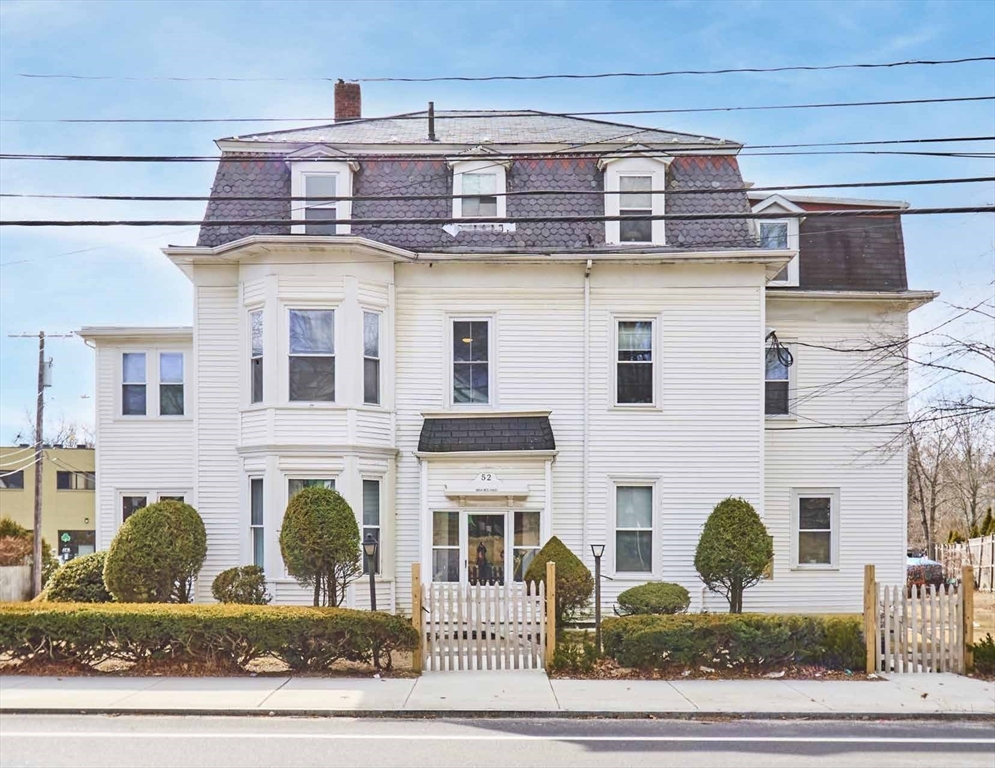 2 bed, 1 bath apartment for rent at 52 N Main Unit  2, Natick — photo 1 of 12