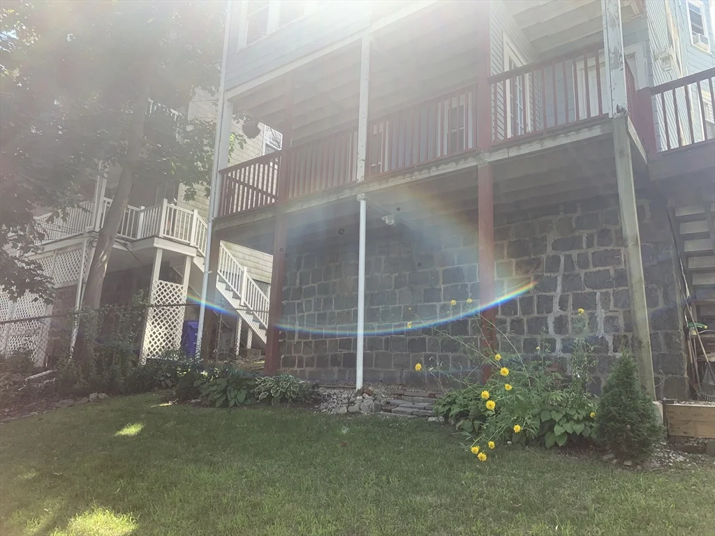 3 bed, 1 bath apartment for rent at 52 Percival St Unit 1, Dorchester — photo 10 of 11