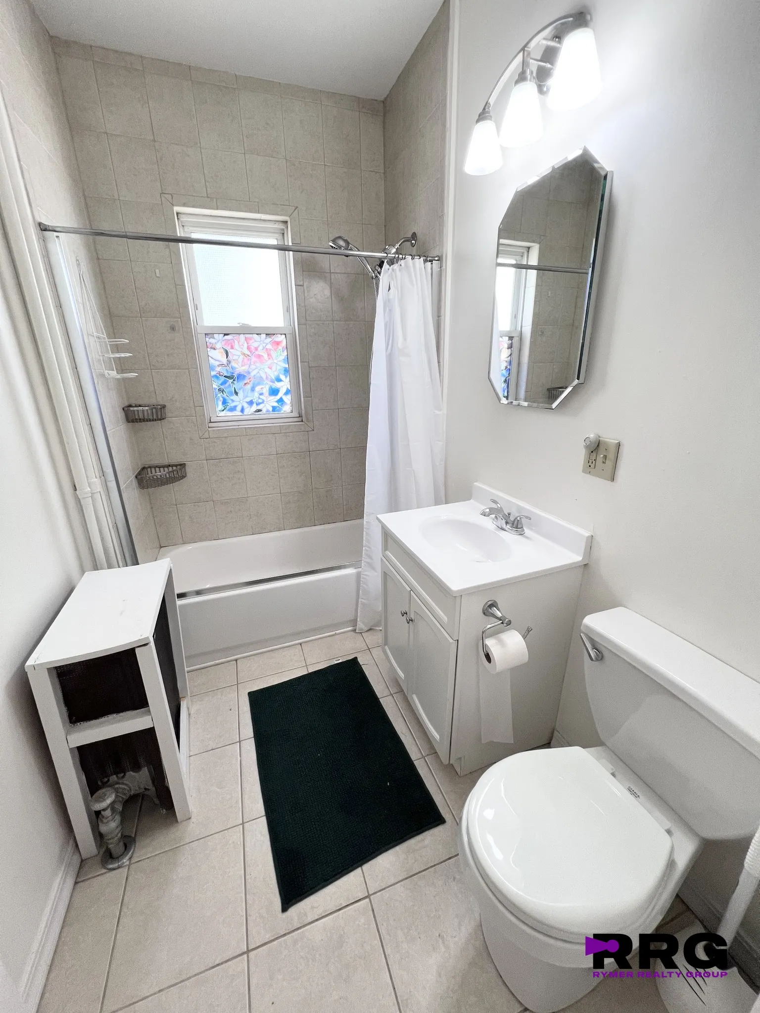 3 bed, 1 bath apartment for rent at 52 Percival St Unit 1, Dorchester — photo 2 of 27