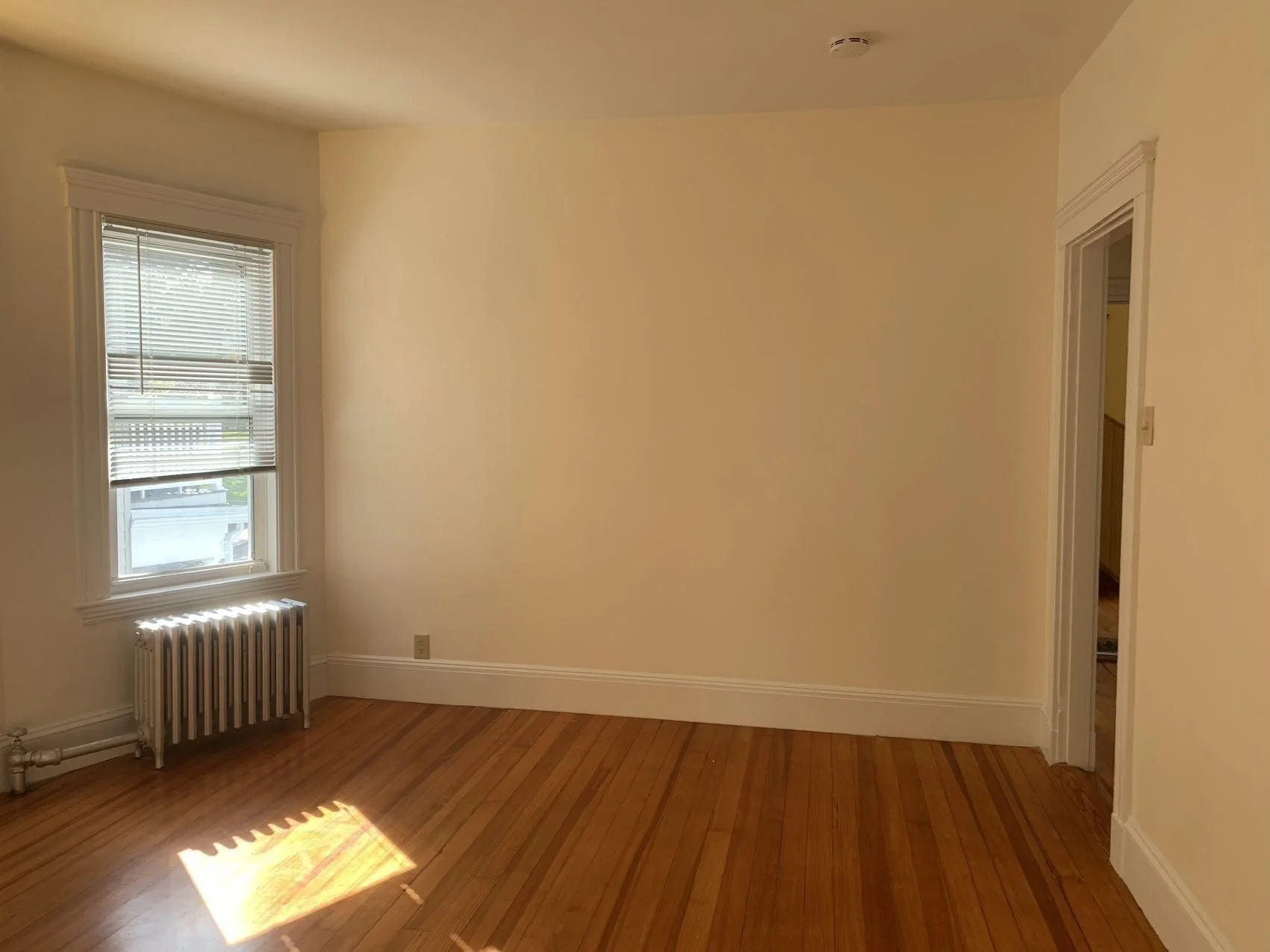 3 bed, 1 bath apartment for rent at 52 Percival St Unit 3, Dorchester — photo 3 of 11
