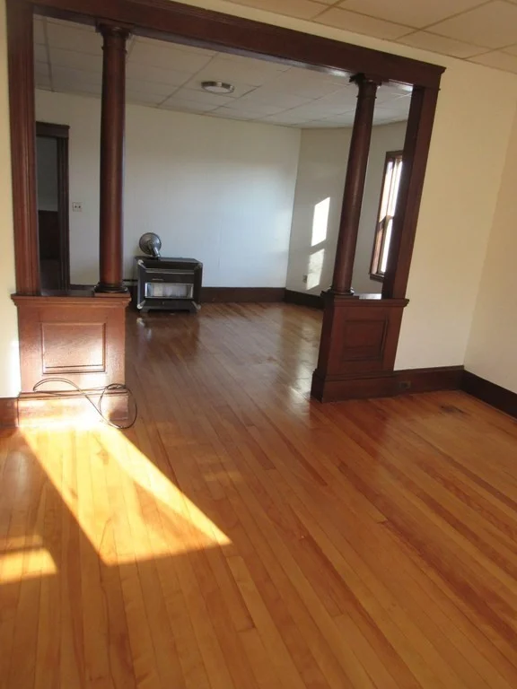 3 bed, 1 bath apartment for rent at 52 Plantation St Unit 3, South Worcester — photo 3 of 4