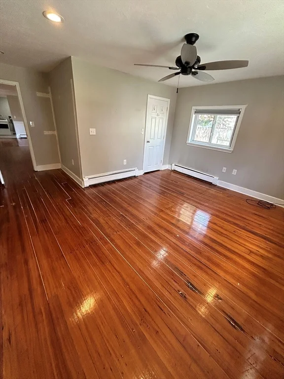 3 bed, 2 bath apartment for rent at 52 Port Norfolk Unit 1, Dorchester — photo 8 of 14