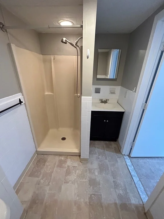3 bed, 2 bath apartment for rent at 52 Port Norfolk Unit 1, Dorchester — photo 12 of 14