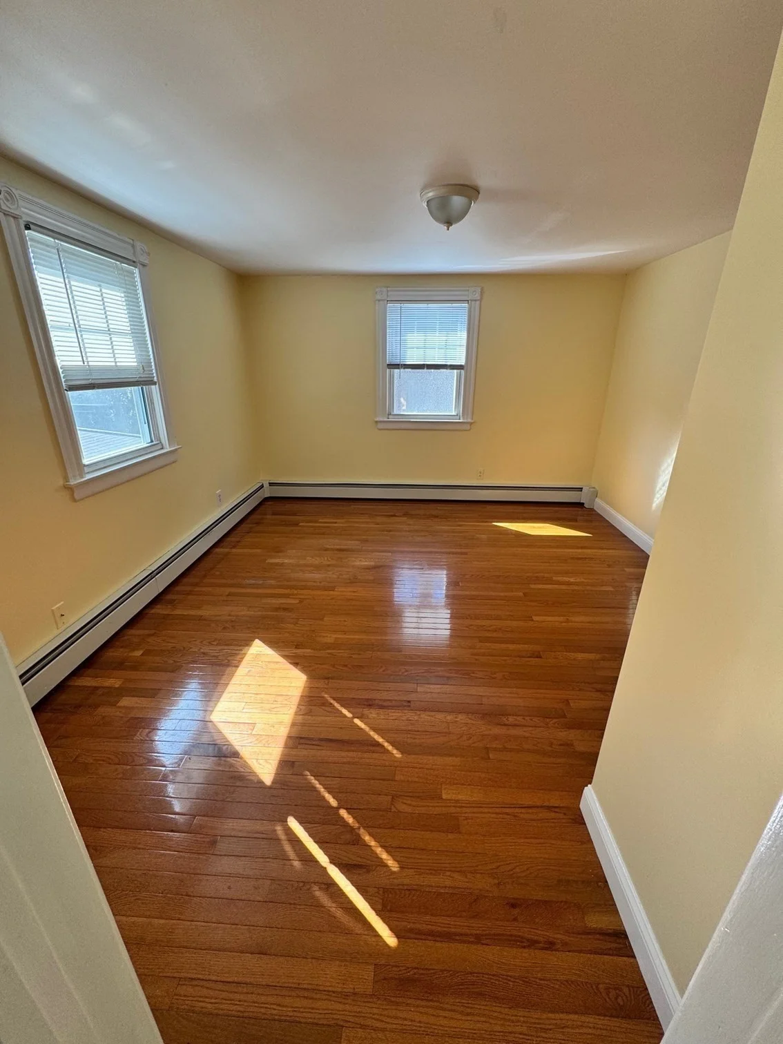 3 bed, 2 bath apartment for rent at 52 Quincy St Unit 2, Tufts University — photo 12 of 18