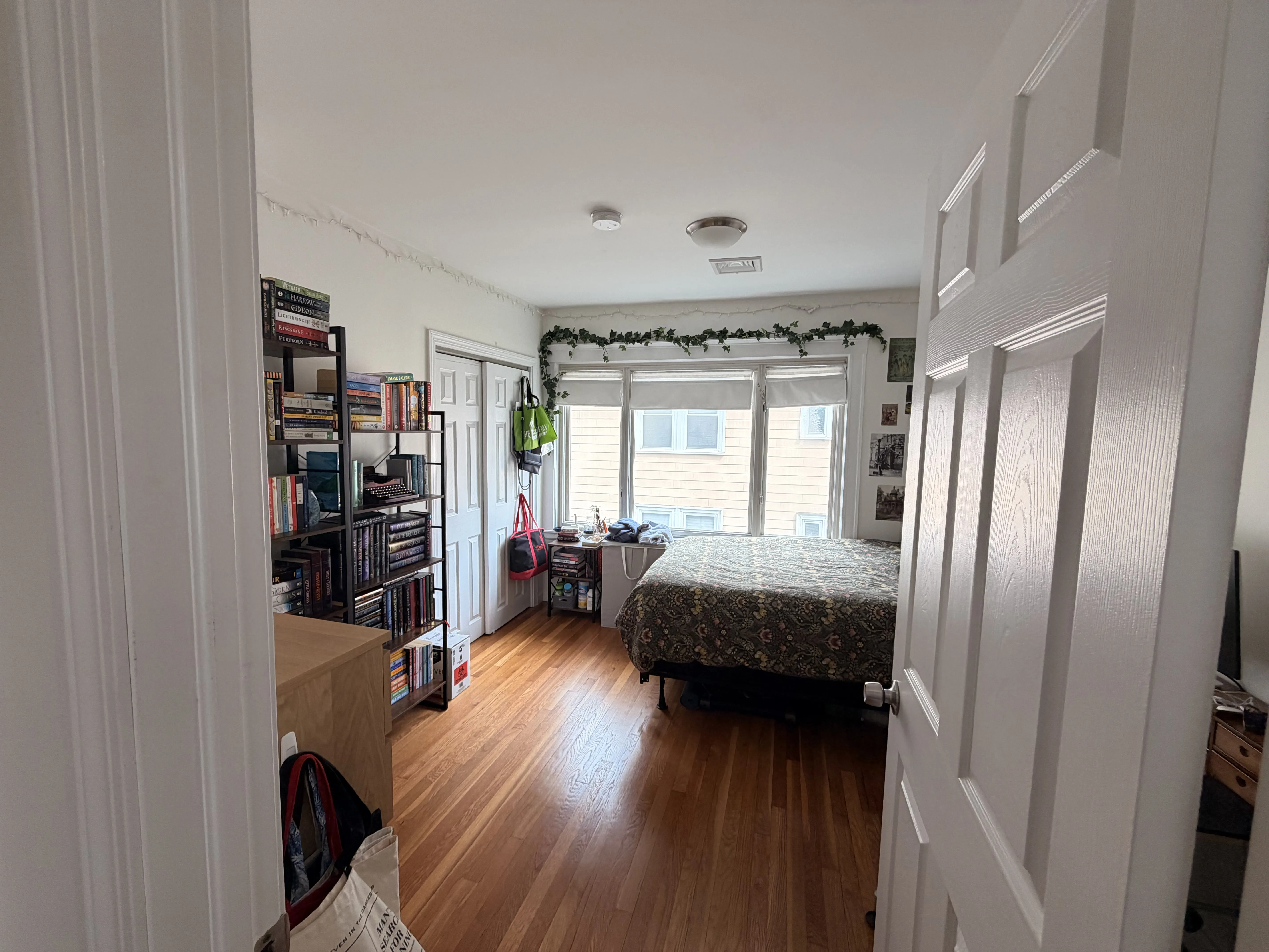 3 bed, 1 bath apartment for rent at 52 Raymond Ave Unit 1, West Somerville — photo 5 of 17
