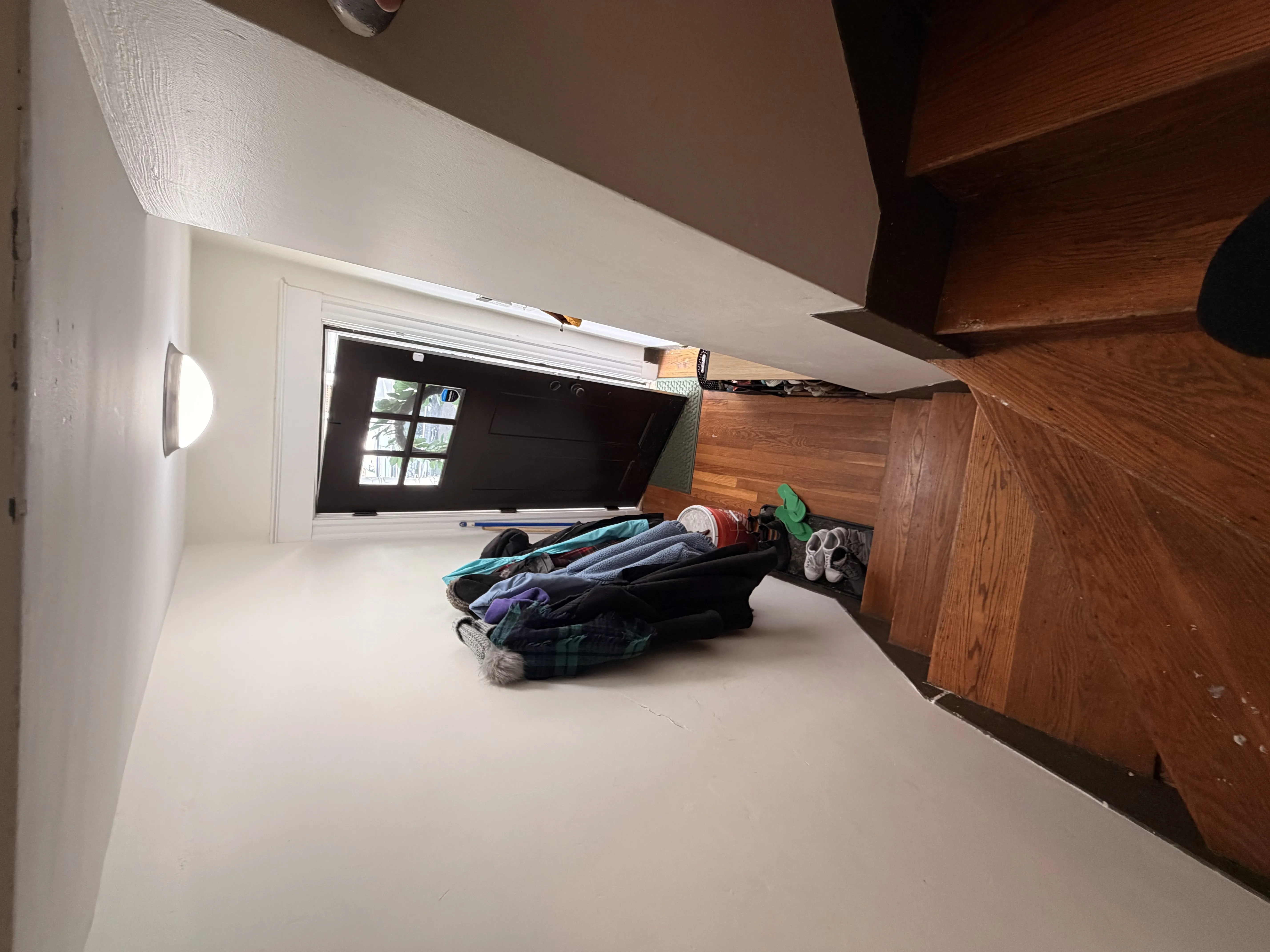 3 bed, 1 bath apartment for rent at 52 Raymond Ave Unit 1, West Somerville — photo 14 of 17
