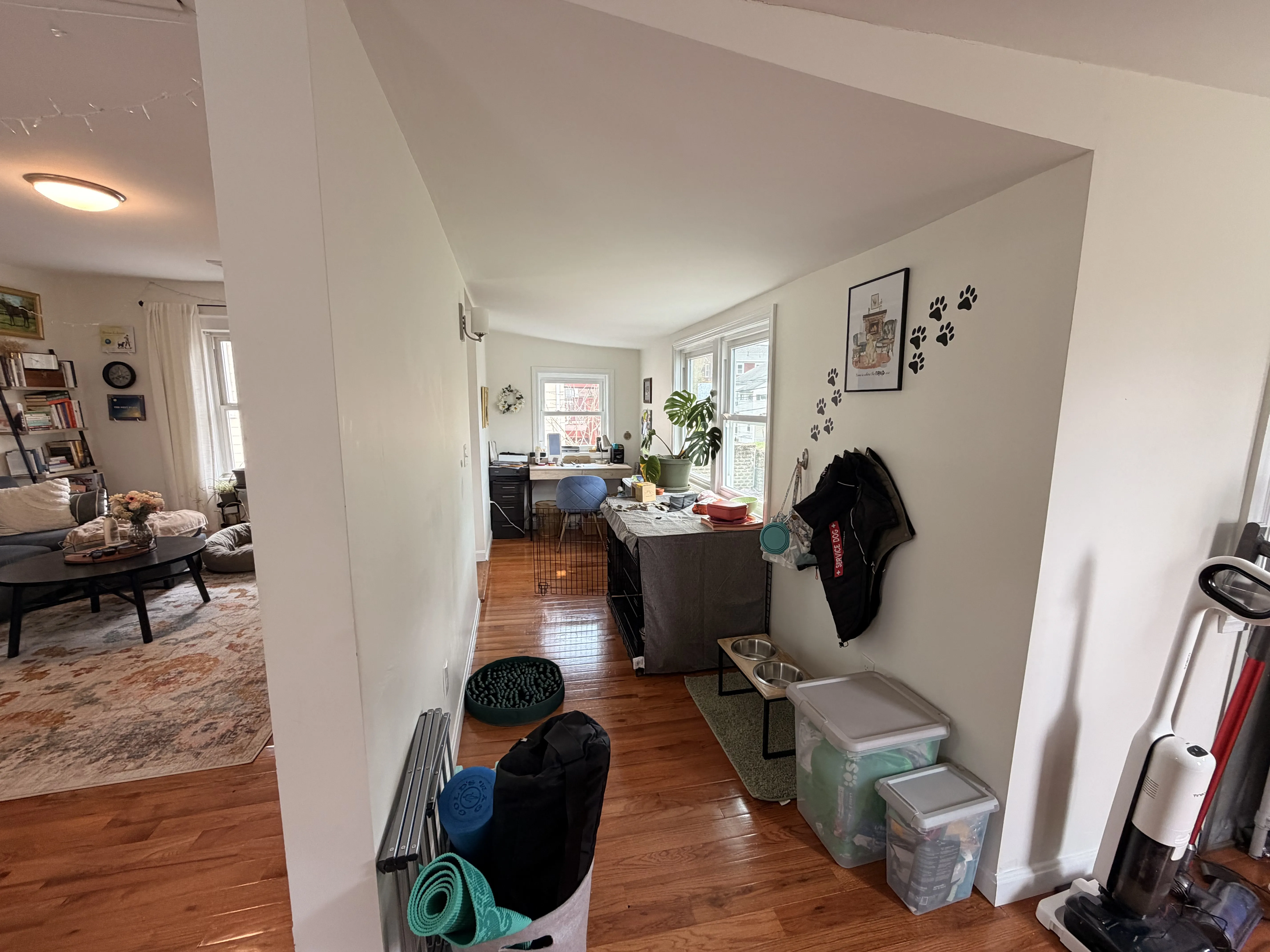 3 bed, 1 bath apartment for rent at 52 Raymond Ave Unit 1, West Somerville — photo 4 of 17