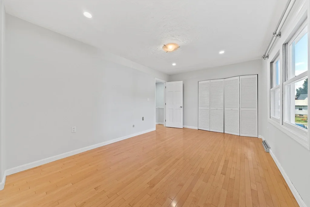 3 bed, 1 bath apartment for rent at 52 River St Unit 52, West Newton — photo 17 of 25