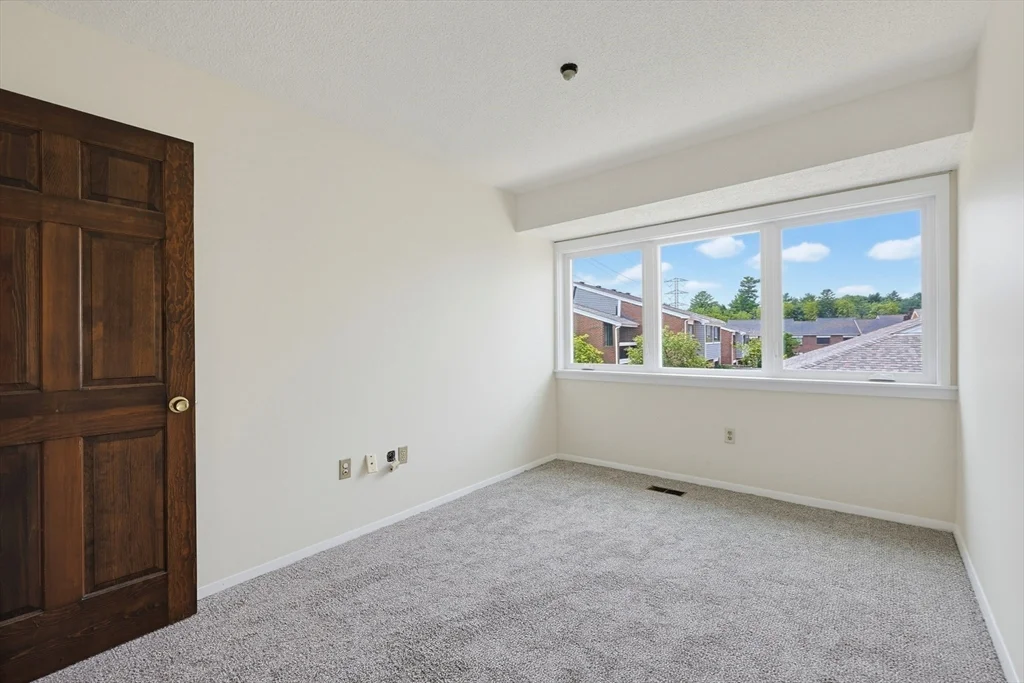 2 bed, 1 bath apartment for rent at 52 Rosewood Dr Unit 52, Stoughton — photo 19 of 42