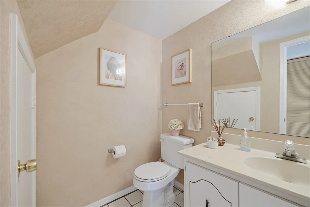 2 bed, 1 bath apartment for rent at 52 Rosewood Dr Unit 52, Stoughton — photo 36 of 42
