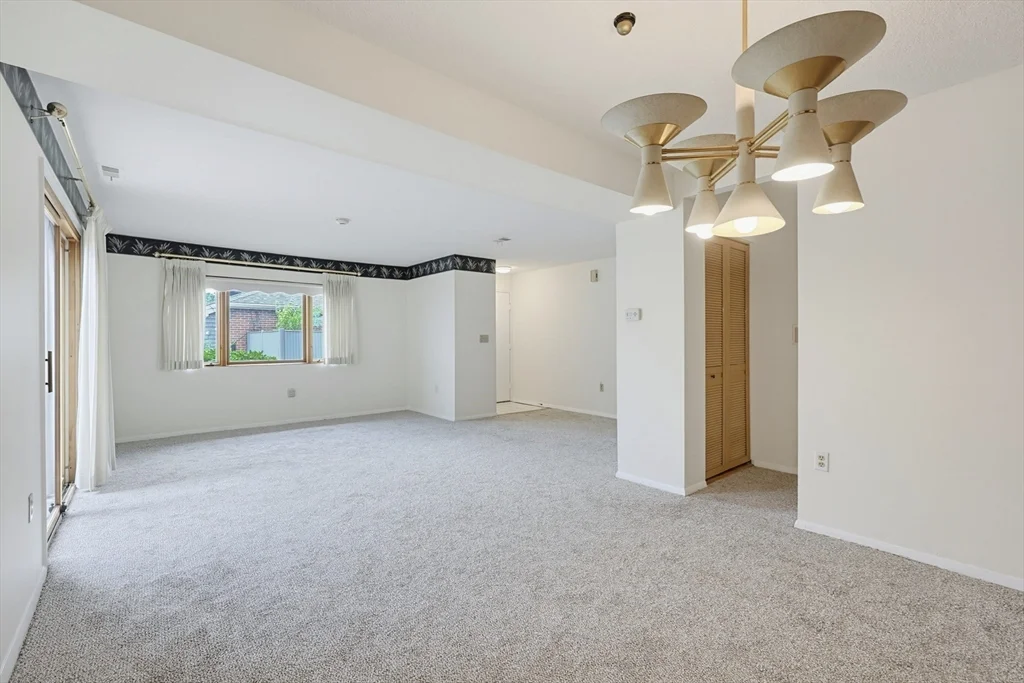 2 bed, 1 bath apartment for rent at 52 Rosewood Dr Unit 52, Stoughton — photo 6 of 42