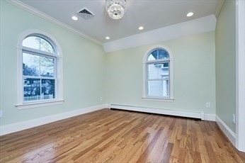 5 bed, 4+ bath apartment for rent at 52 Rowe St Unit 52, Auburndale — photo 13 of 14