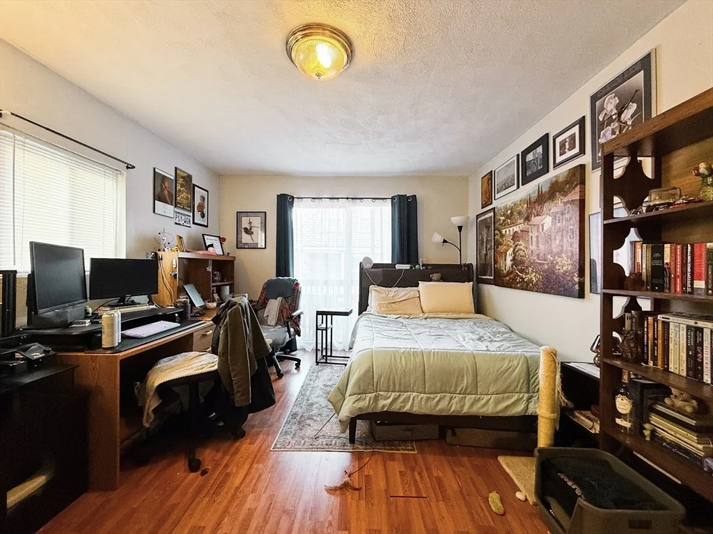 2 bed, 1 bath apartment for rent at 52 Sargent Ave Unit 1A, Winter Hill — photo 2 of 24