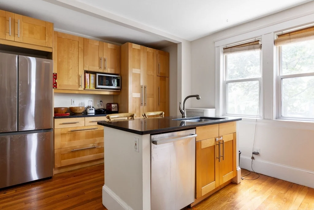 2 bed, 1 bath apartment for rent at 52 Saville St Unit 52, West Cambridge — photo 1 of 17