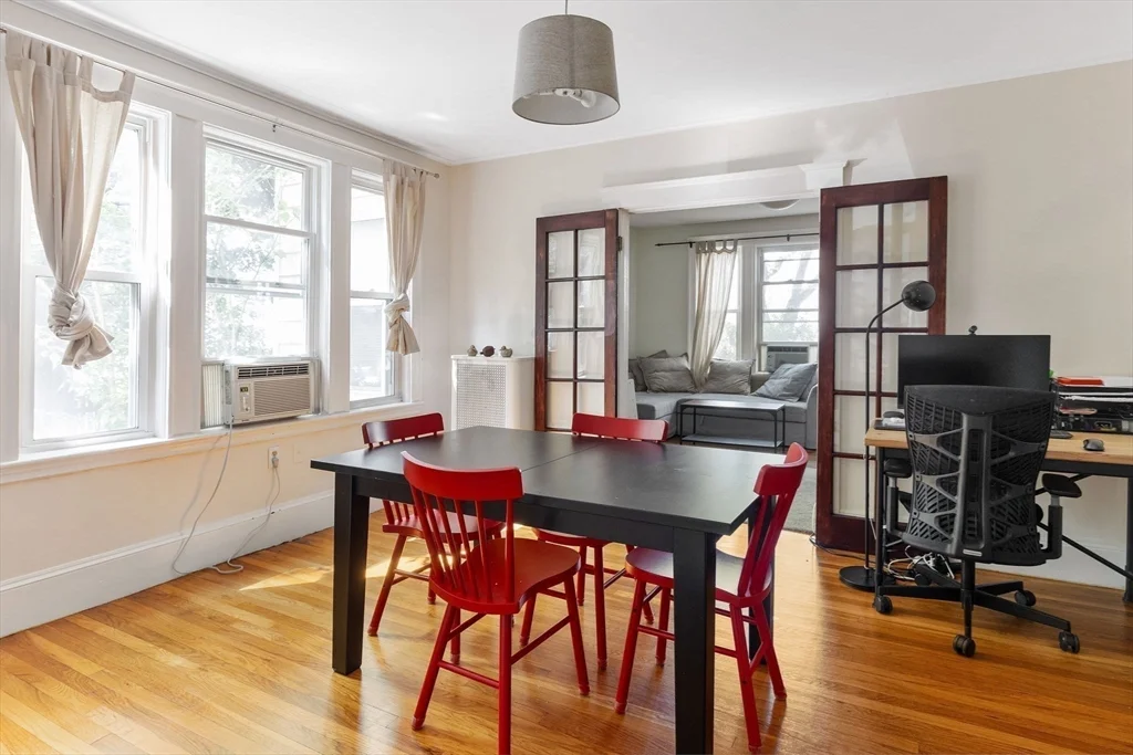 2 bed, 1 bath apartment for rent at 52 Saville St Unit 52, West Cambridge — photo 5 of 17