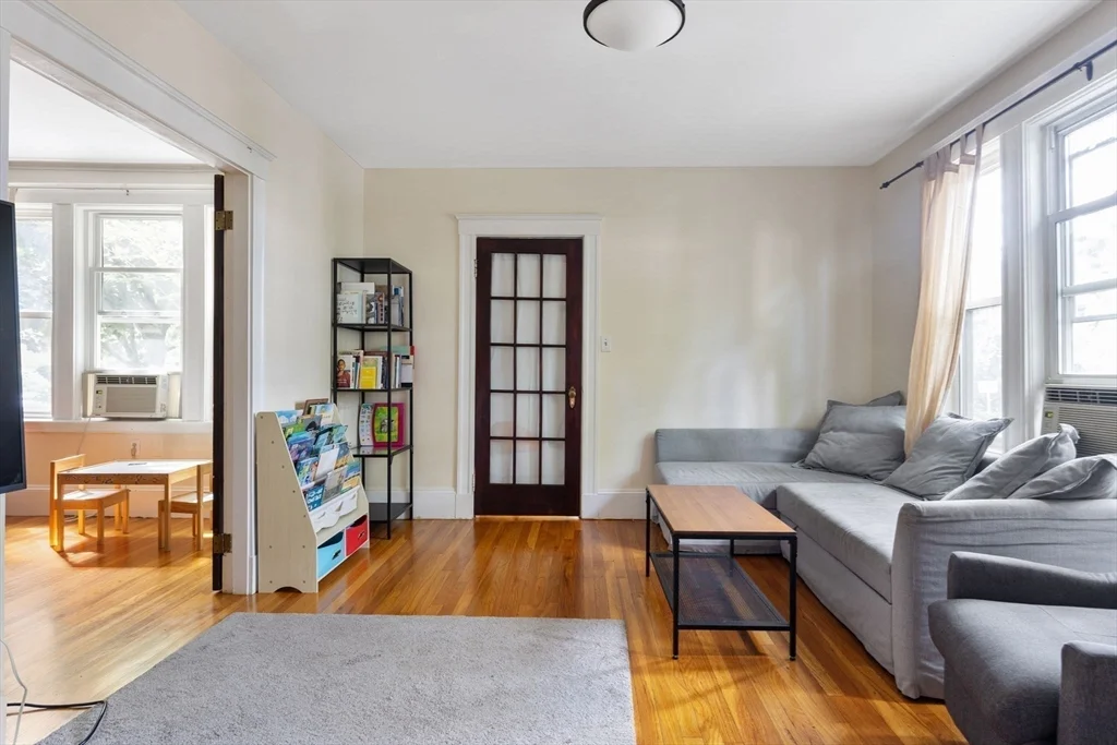 2 bed, 1 bath apartment for rent at 52 Saville St Unit 52, West Cambridge — photo 6 of 17