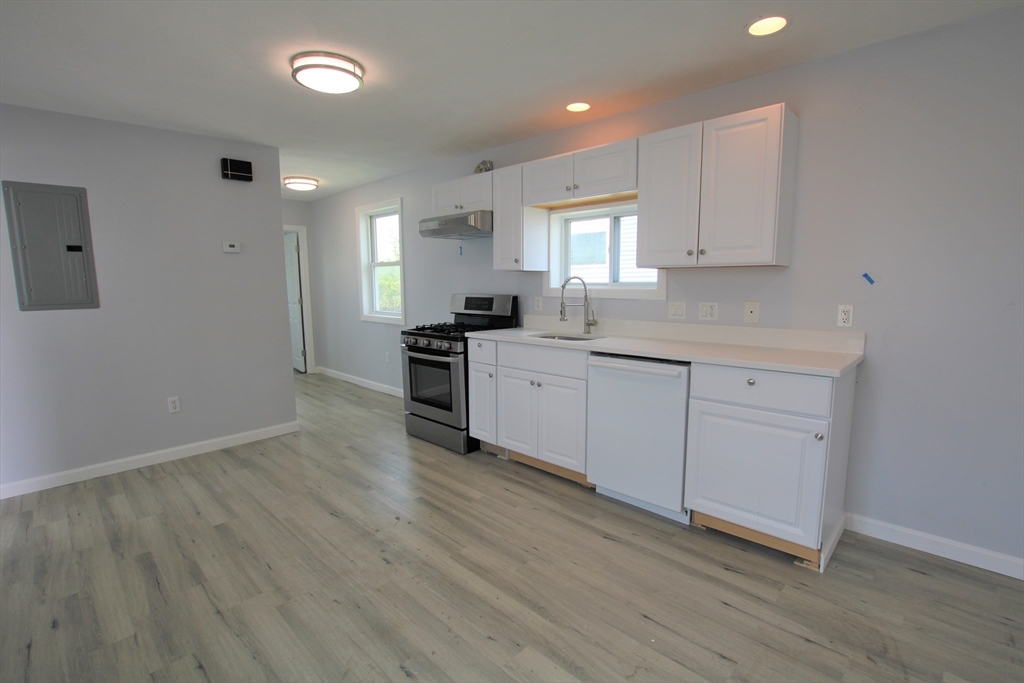 2 bed, 1 bath apartment for rent at 52 Shawmut St, Revere — photo 2 of 12