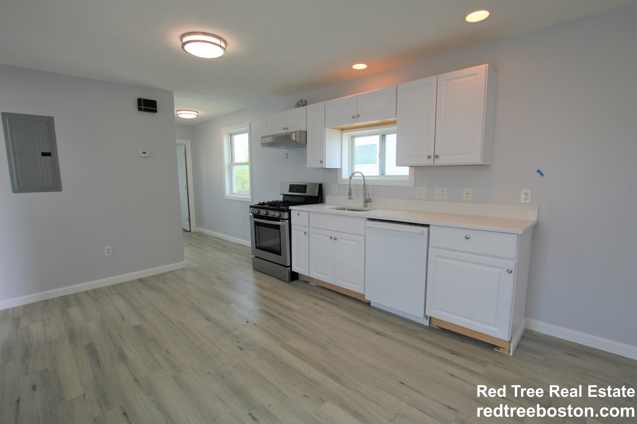 2 bed, 1 bath apartment for rent at 52 Shawmut St Unit 1, Revere — photo 2 of 11