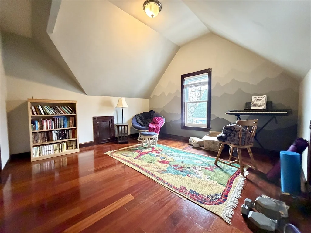 4 bed, 2 bath apartment for rent at 52 Sheridan Ave Unit 52, Wellington — photo 16 of 19