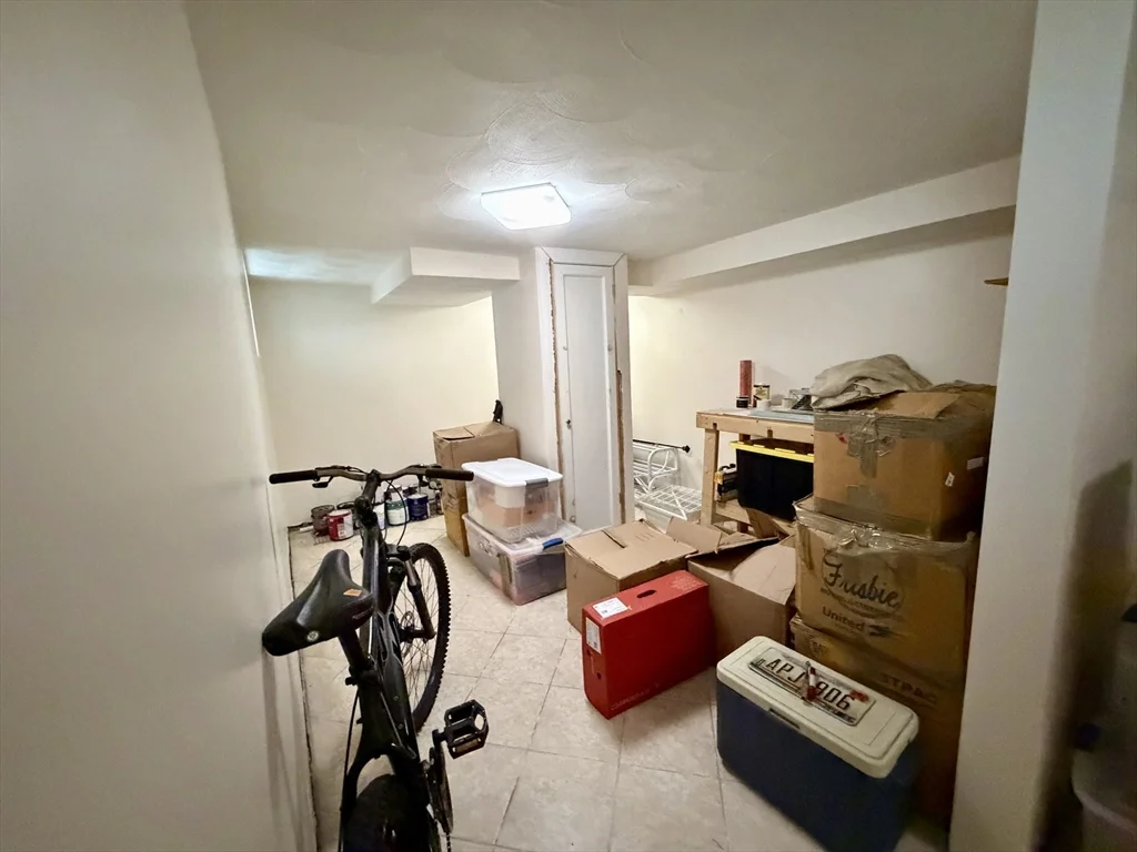 4 bed, 2 bath apartment for rent at 52 Sheridan Ave Unit 52, Wellington — photo 18 of 19