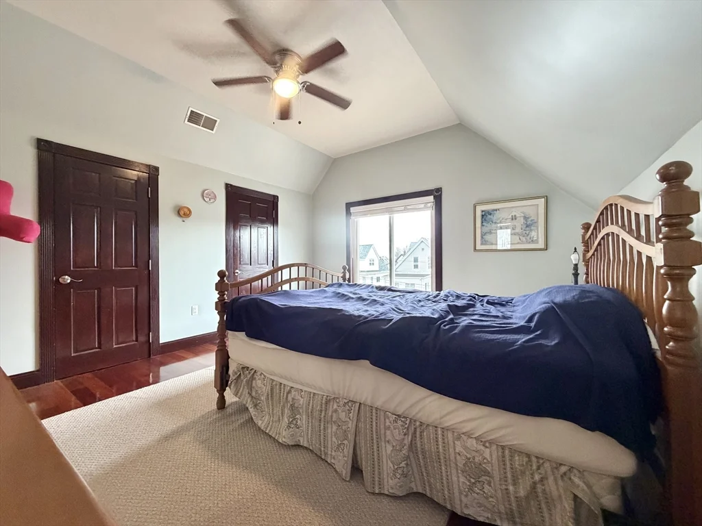 4 bed, 2 bath apartment for rent at 52 Sheridan Ave Unit 52, Wellington — photo 15 of 19