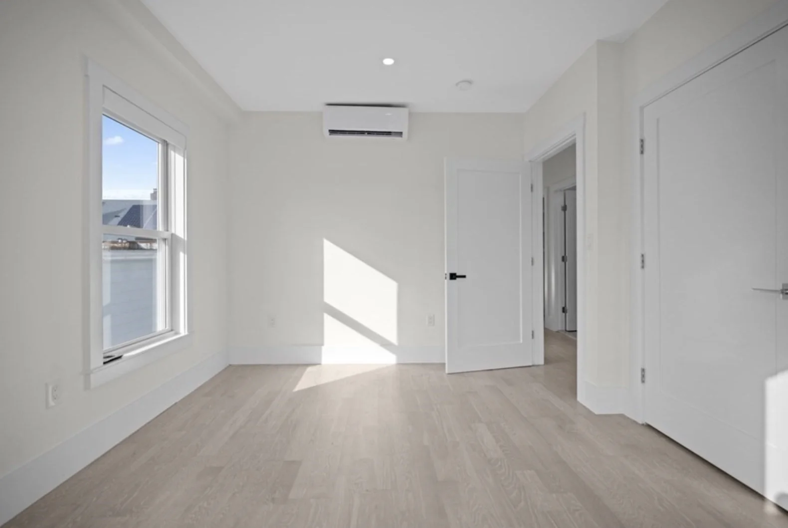 3 bed, 2 bath apartment for rent at 52 Spencer Ave Unit 3, Chelsea — photo 6 of 15