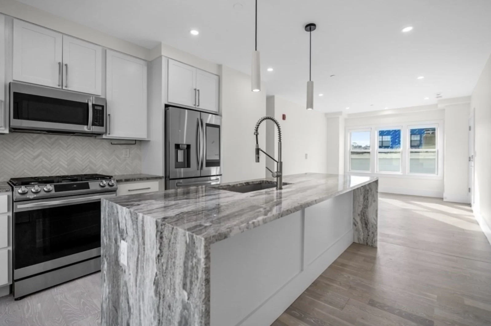 3 bed, 2 bath apartment for rent at 52 Spencer Ave Unit 3, Chelsea