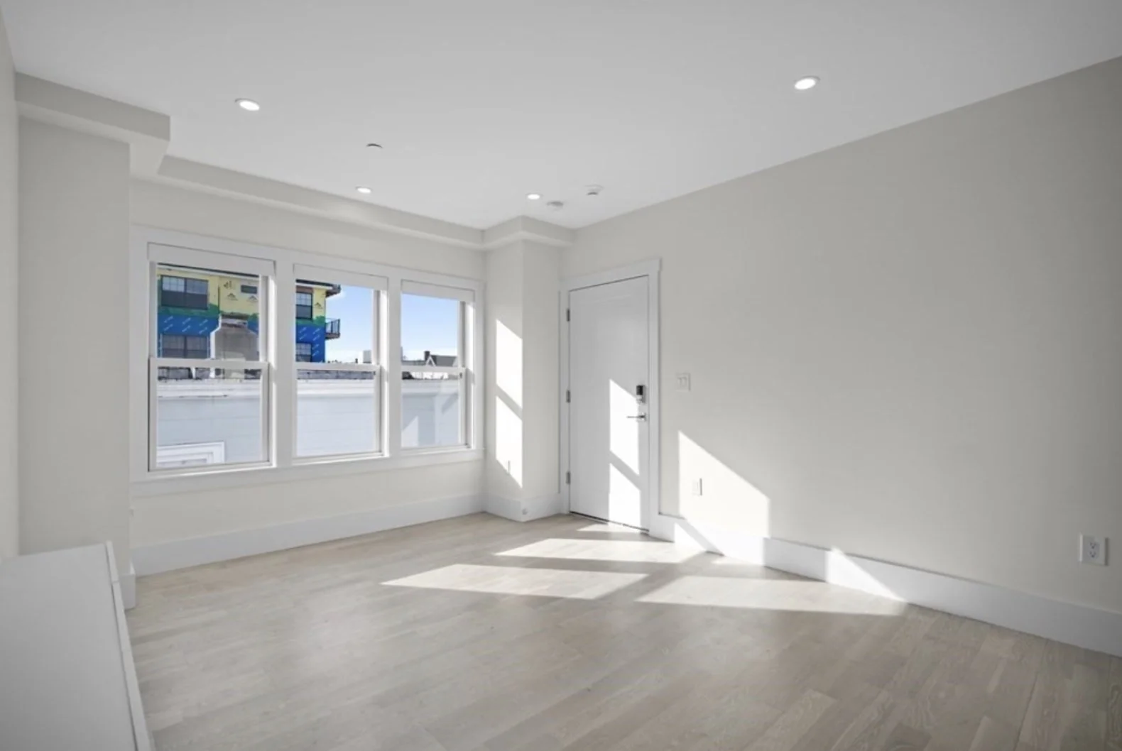3 bed, 2 bath apartment for rent at 52 Spencer Ave Unit 3, Chelsea — photo 2 of 15