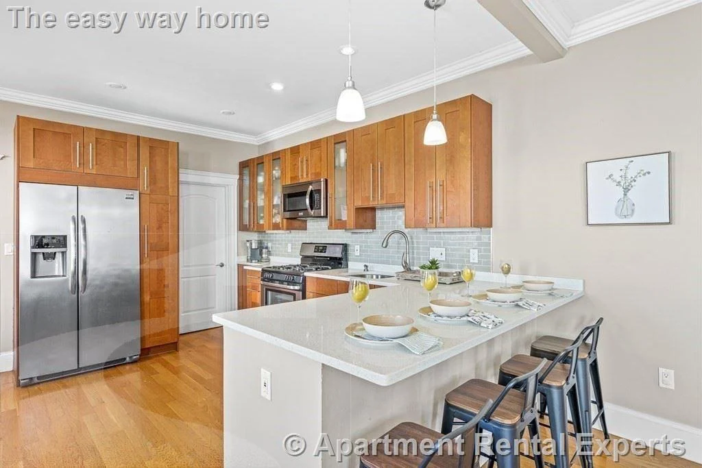 4 bed, 1 bath apartment for rent at 52 Stanley Ave Unit 2, Tufts — photo 3 of 15