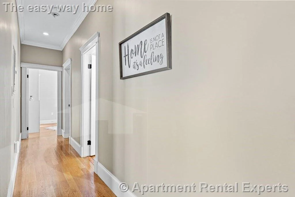 4 bed, 1 bath apartment for rent at 52 Stanley Ave Unit 2, Tufts — photo 4 of 15