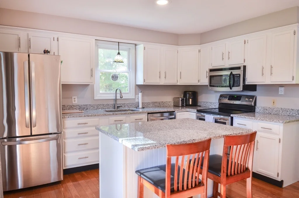 2 bed, 1 bath apartment for rent at 52 Stockton St Unit A, Boylston — photo 4 of 14