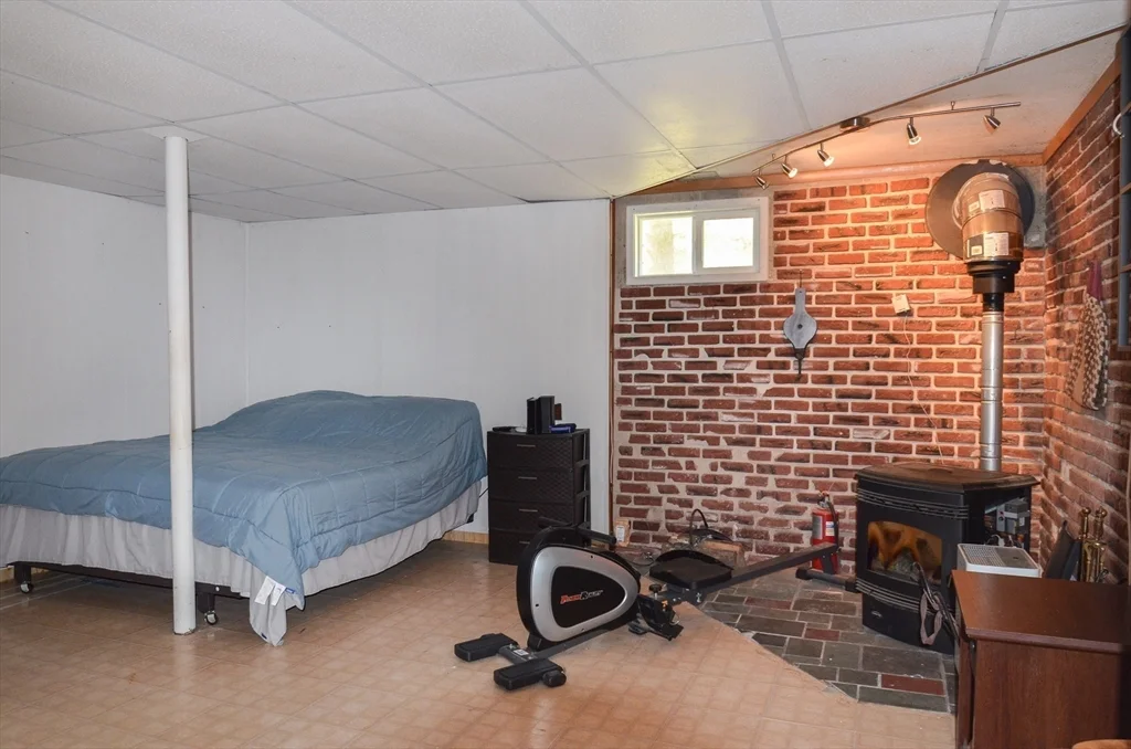 2 bed, 1 bath apartment for rent at 52 Stockton St Unit A, Boylston — photo 12 of 14