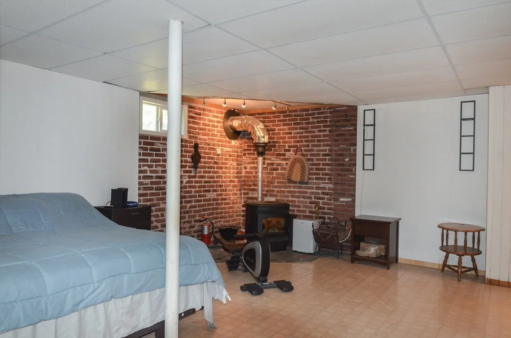 2 bed, 1 bath apartment for rent at 52 Stockton St Unit A, Boylston — photo 13 of 14