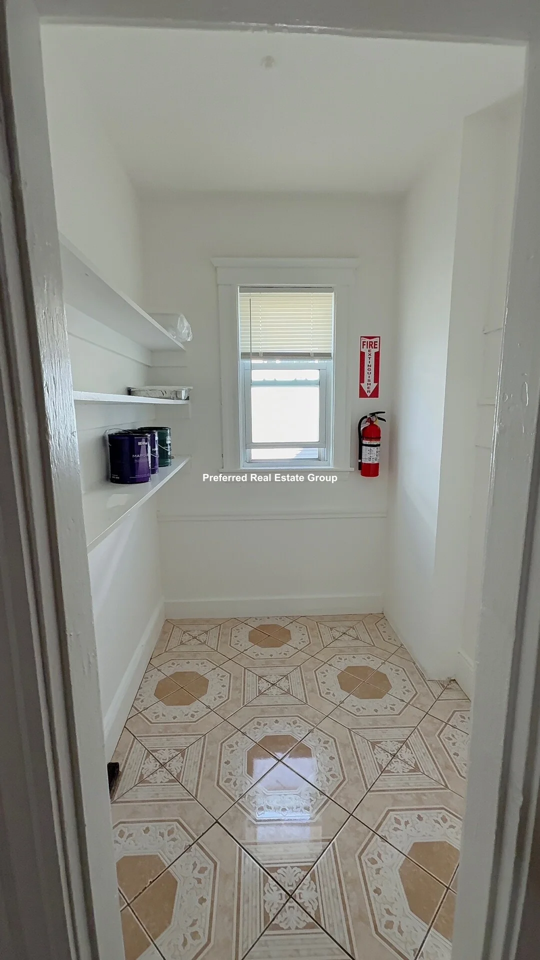 4 bed, 1 bath apartment for rent at 52 Stonehurst St Unit 3, Dorchester — photo 4 of 15