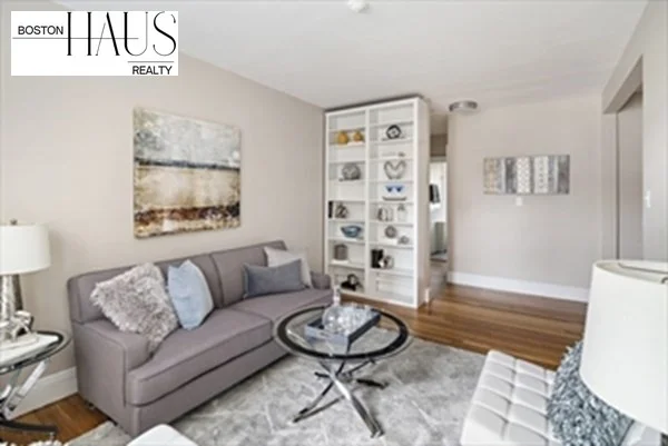 2 bed, 1 bath apartment for rent at 52 Strathmore Rd Unit 25, Brighton — photo 3 of 11