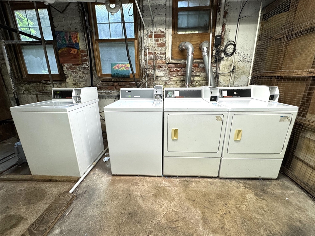 2 bed, 1 bath apartment for rent at 52 Strathmore Rd Unit 26, Brighton — photo 17 of 18