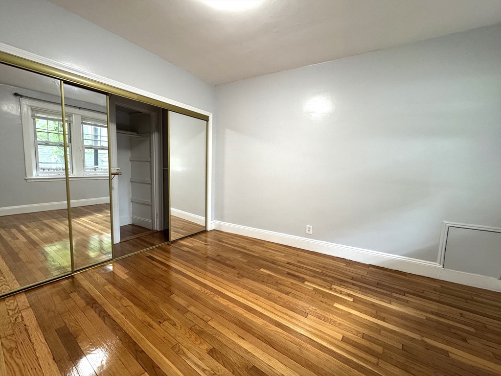 2 bed, 1 bath apartment for rent at 52 Strathmore Rd Unit 26, Brighton — photo 5 of 18