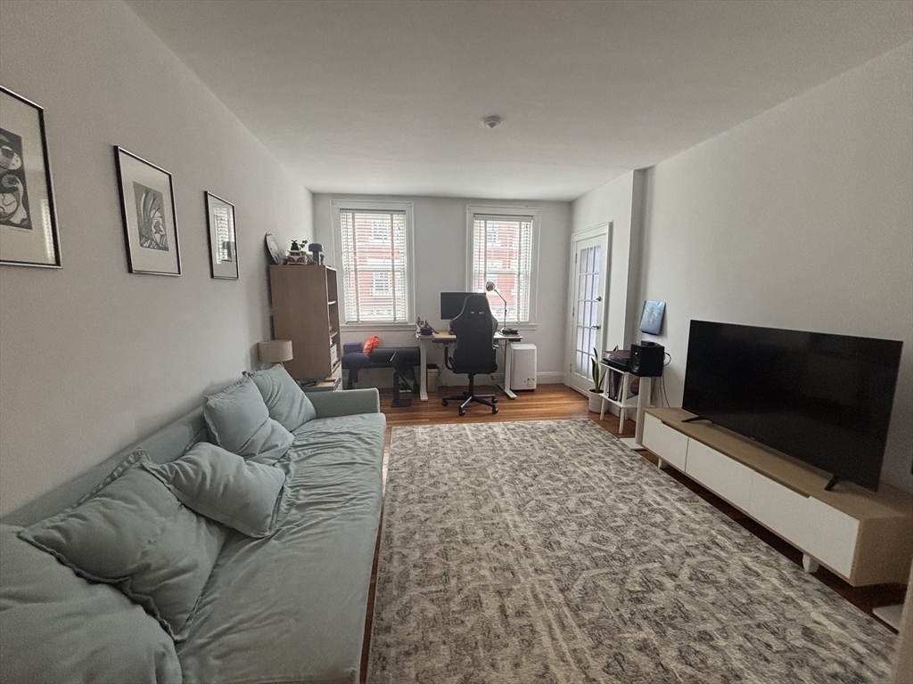 1 bed, 1 bath apartment for rent at 52 Strathmore Unit 21, Brighton — photo 6 of 18