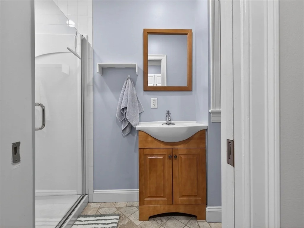 Studio bed, 1 bath apartment for rent at 52 Temple Unit 5, Boston Downtown — photo 9 of 18