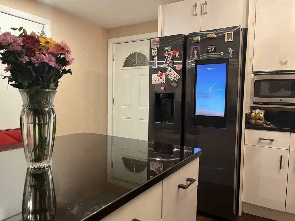 2 bed, 2 bath apartment for rent at 52 Troy Ln Unit 52, Waban — photo 2 of 15
