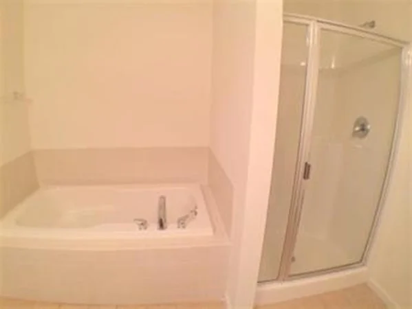 3 bed, 2 bath apartment for rent at 52 Tulip Circle Unit 52, South Grafton — photo 22 of 28