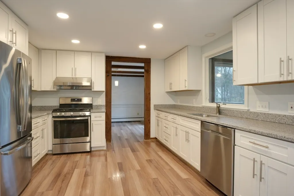 3 bed, 2 bath apartment for rent at 52 Vega Rd, Marlborough — photo 13 of 36