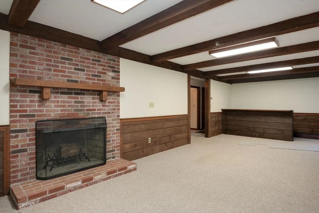 3 bed, 2 bath apartment for rent at 52 Vega Rd, Marlborough — photo 33 of 36
