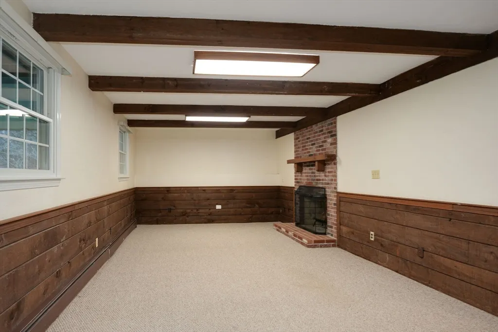 3 bed, 2 bath apartment for rent at 52 Vega Rd, Marlborough — photo 32 of 36
