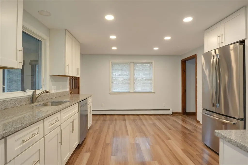 3 bed, 2 bath apartment for rent at 52 Vega Rd, Marlborough — photo 11 of 36