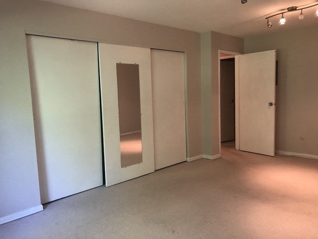 1 bed, 1 bath apartment for rent at 52 Village Brook Ln Unit 14, Natick — photo 6 of 16